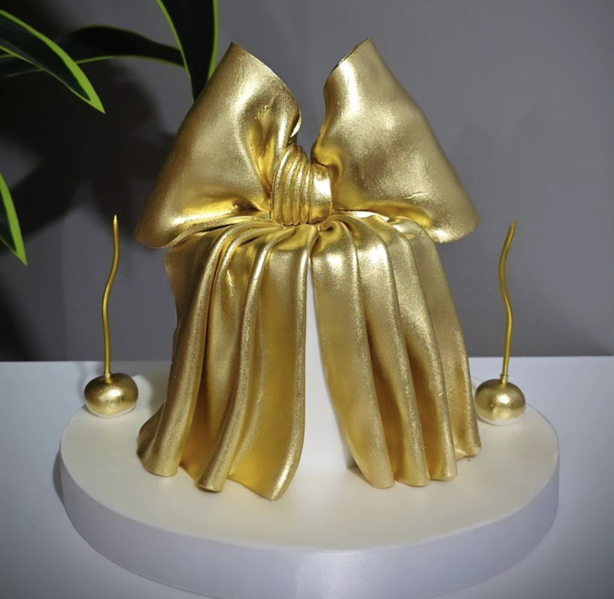 Altın Kurdela Pasta